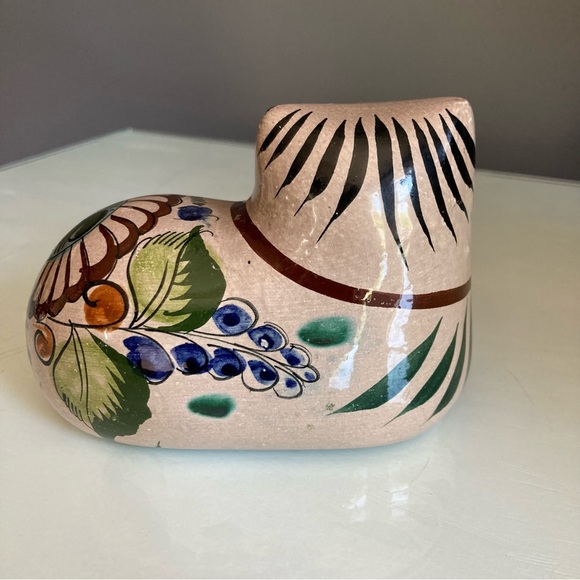 Tonala Pottery Cat Figurine With Flaws - Picture 7 of 8